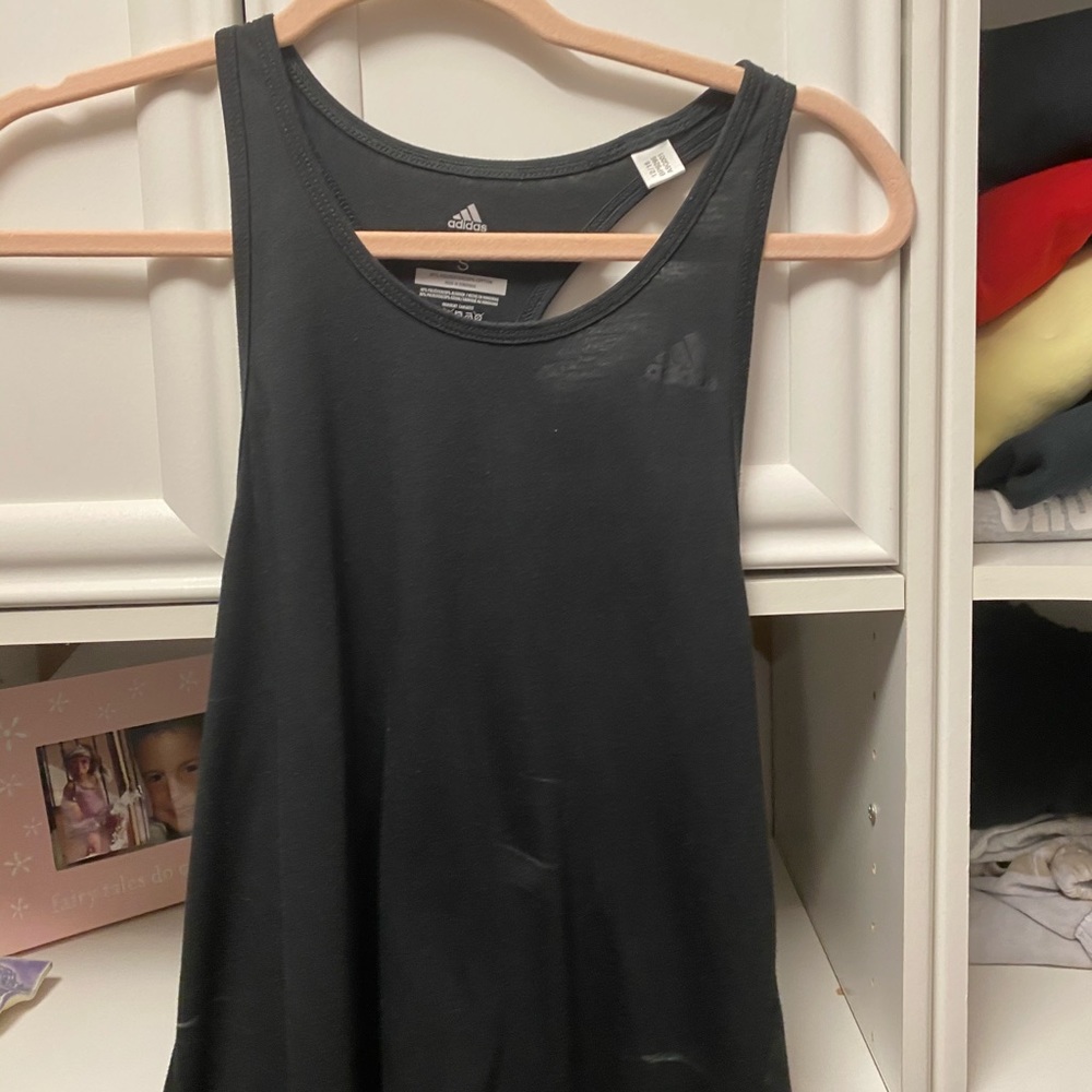 workout tank top